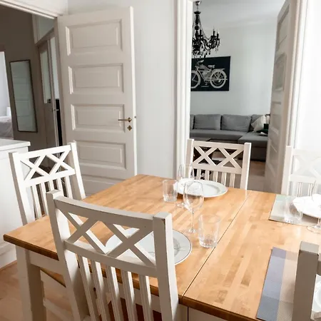 2ndhomes Bright 2br Next To Esplanade Park Daire Helsinki